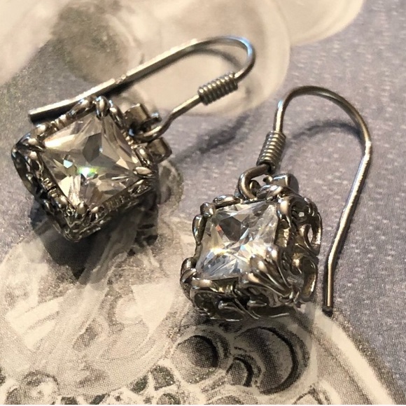 Silpada Sterling Silver CZ “Uptown” Earrings - Picture 10 of 11